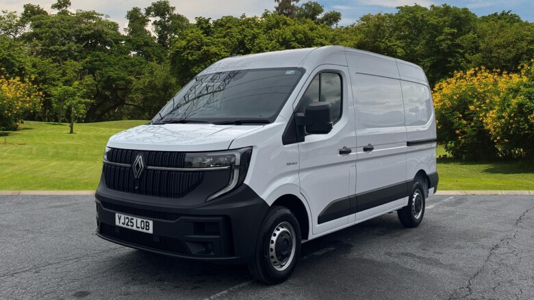 Renault Master Mwb Diesel Fwd MM35 Blue dCi 130 Advance Medium Roof Van